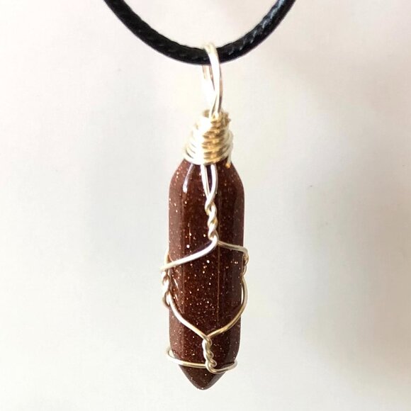 Gold Sandstone Natural Gemstone Hexagonal Point Wire Wrapped Pendant Necklace - Picture 3 of 3